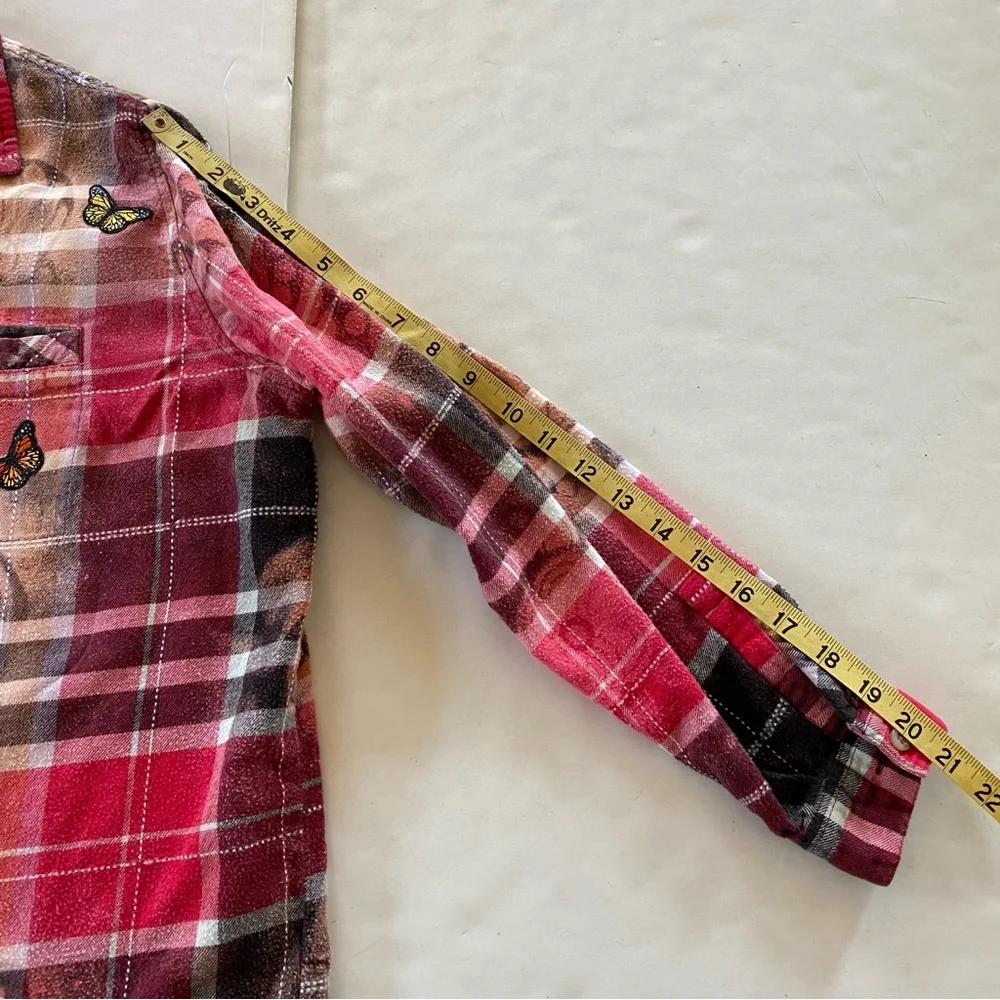 Reworked Stencil Bleached Plaid Flannel Button Down Shirt Womens Size Medium - Picture 13 of 16